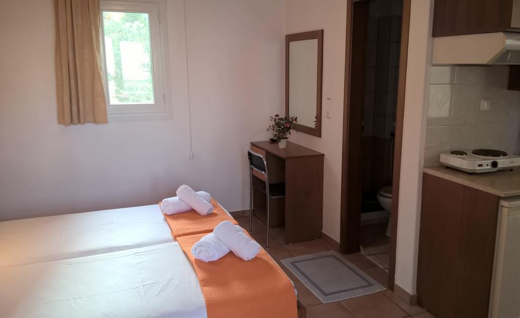 Ferienwohnung Muses Néos Marmarás Exterior foto